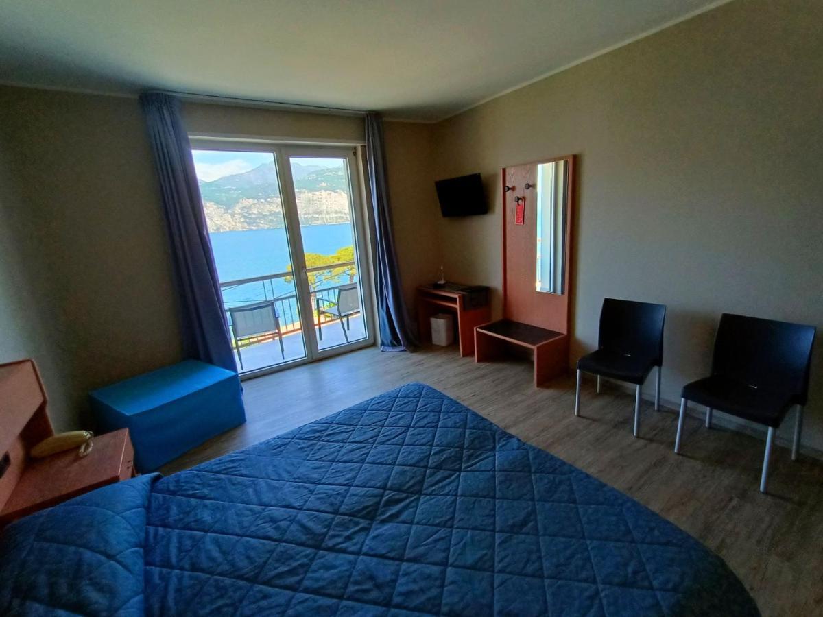 Hotel Antonella Malcesine Exterior photo