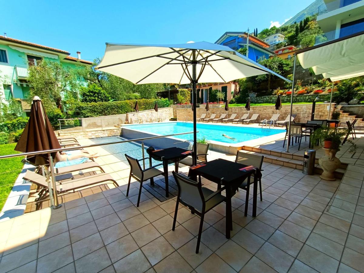 Hotel Antonella Malcesine Exterior photo